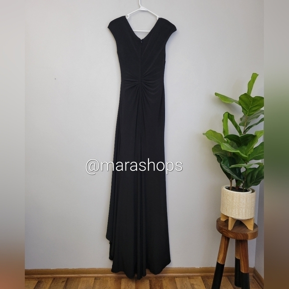 La Femme Ruched Jersey Sheath Gown - Picture 4 of 6